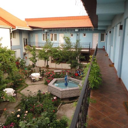 Hostel Tropical โดรเบตา-ตูร์นู เซเวริน ภายนอก รูปภาพ