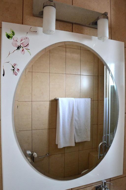 Hostel Tropical โดรเบตา-ตูร์นู เซเวริน ภายนอก รูปภาพ